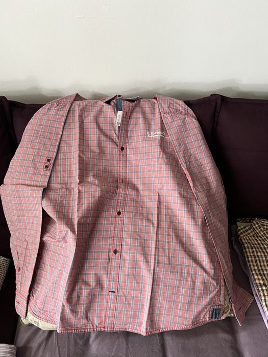 Camasi diferite firme