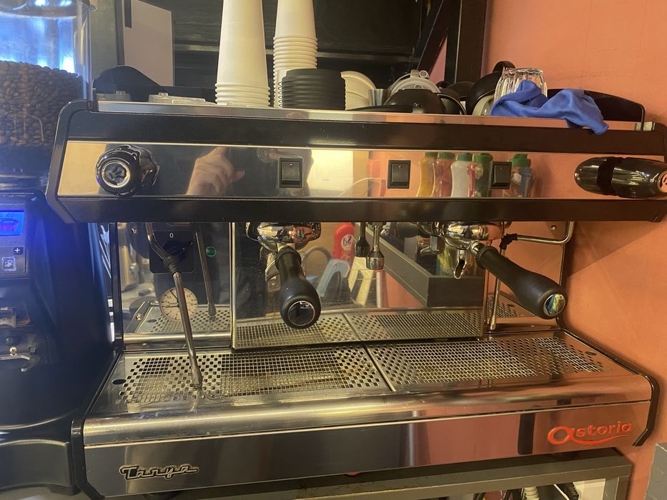 Продается оборудование для кофейни