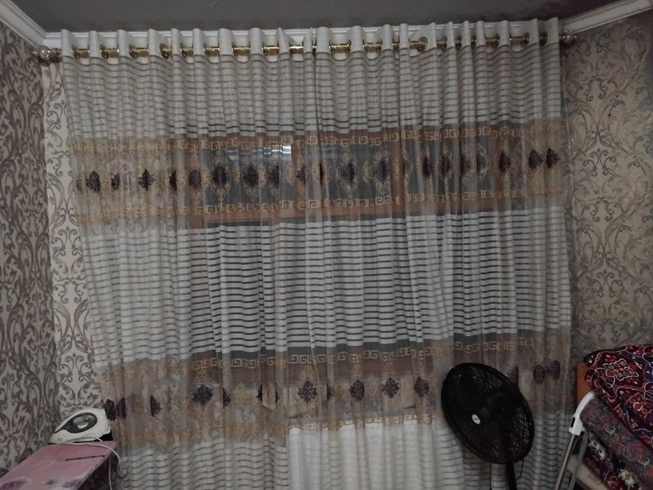 Карниз и тюль за 200