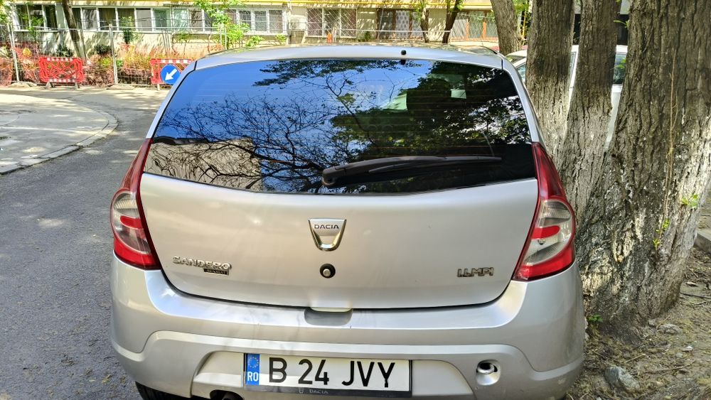 De vanzare, Sandero 1.6