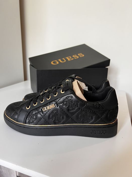 Дамски сникърси Guess