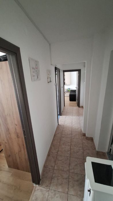 Apartament cu 3 camere
