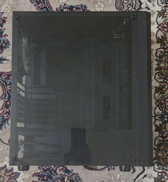 Компьютер учун кейс сотилади