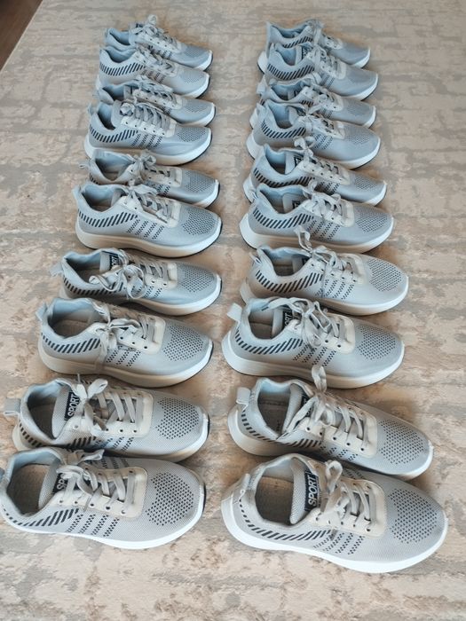 Кроссовки отличного качество