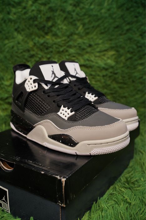 Jordan 4 Retro Fear