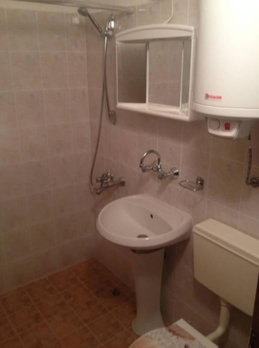 Тристаен апартамент в кв. Люлин 9