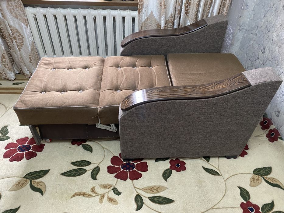 Kreslo sotiladi srochiy !!! Кресло , диван новы