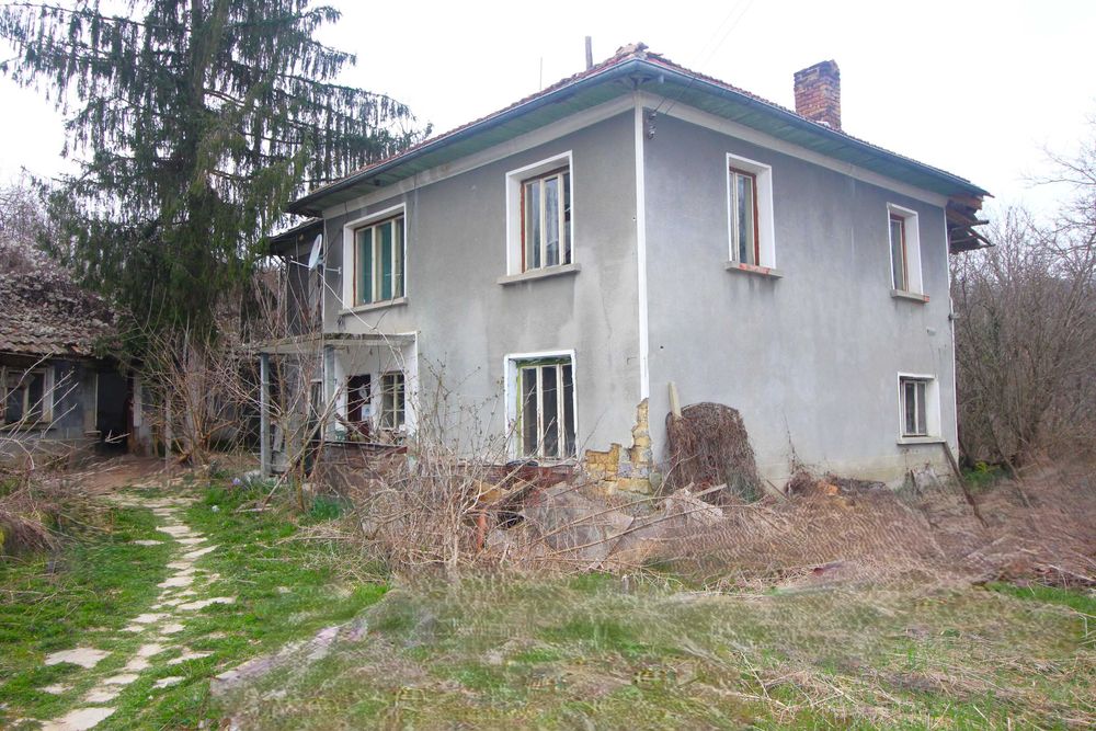 Продава се Къща в с. Враниловци, Област Габрово - 200 кв.м за 90 €/кв.м - Снимка #2