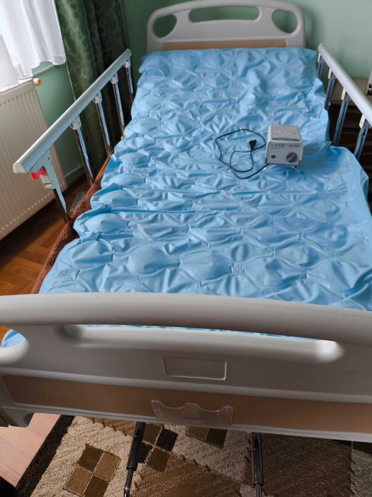Pat medical cu reglare manuala