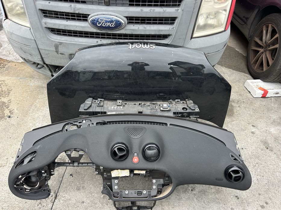 Продавам табло с аербеци за смарт 453