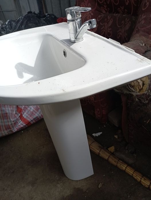 Продам Раковину срочно.