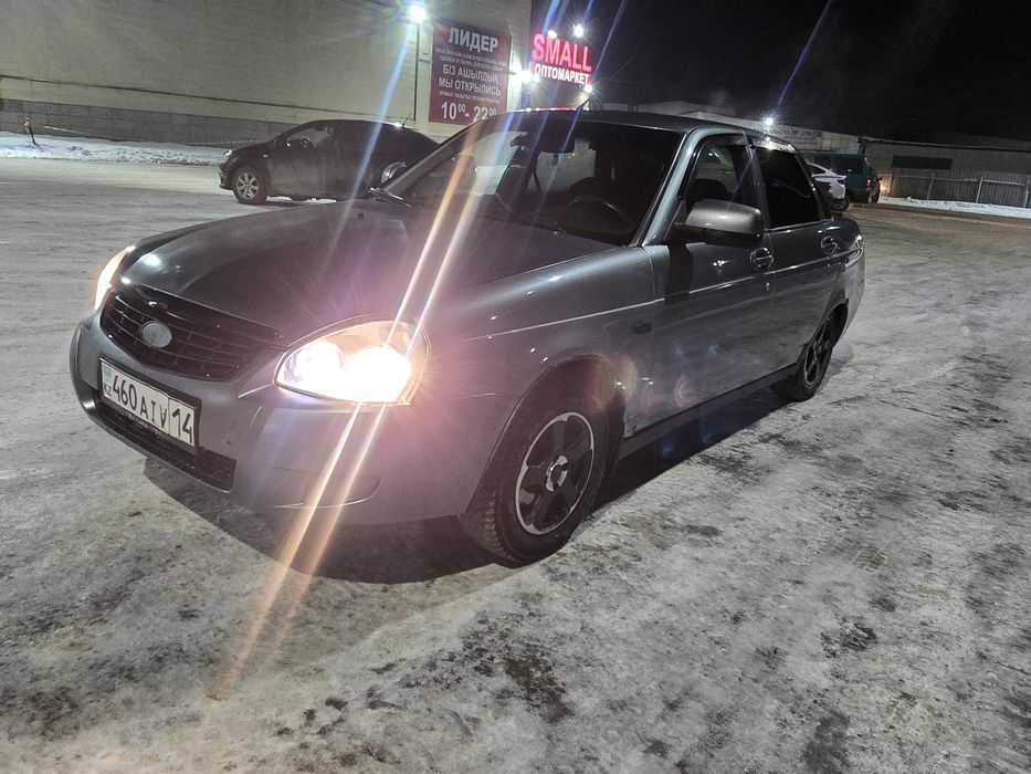 Продам Приору 2010 года