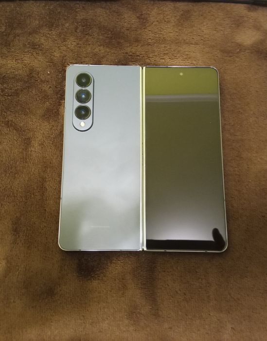 Samsung galaxy z fold 4 12/512 гб