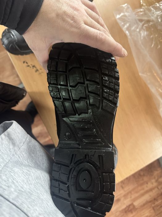 Продам сапоги теплые размер 42-42.5