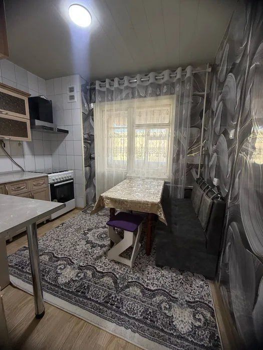 Продаётся Яккасарай Кушбеги 3/4/5 с мебелью техникой локации топ !