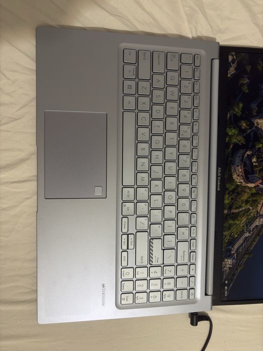 ASUS VivoBook X1502ZA i3 12th Gen / 8GB RAM