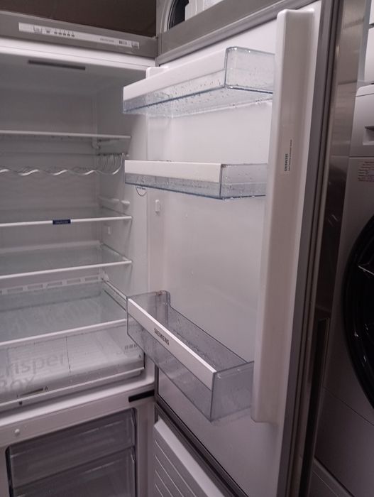 Иноксов комбиниран хладилник с фризер Сименс Siemens А++ 2год.Гаранция