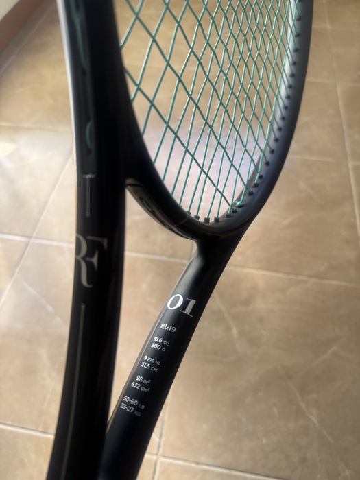 Rachetă Tenis Wilson RF 01 300g L3/4