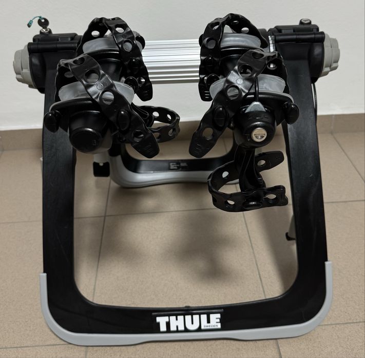 Suport Thule RaceWay 991 cu prindere pe haion pentru 2 biciclete