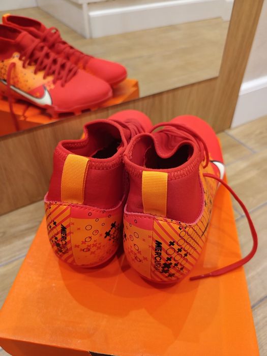 Футболни обувки Nike JR Mercurial