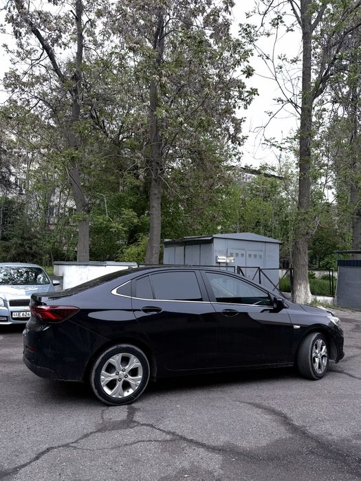 Chevrolet Onix Turbo, 2024