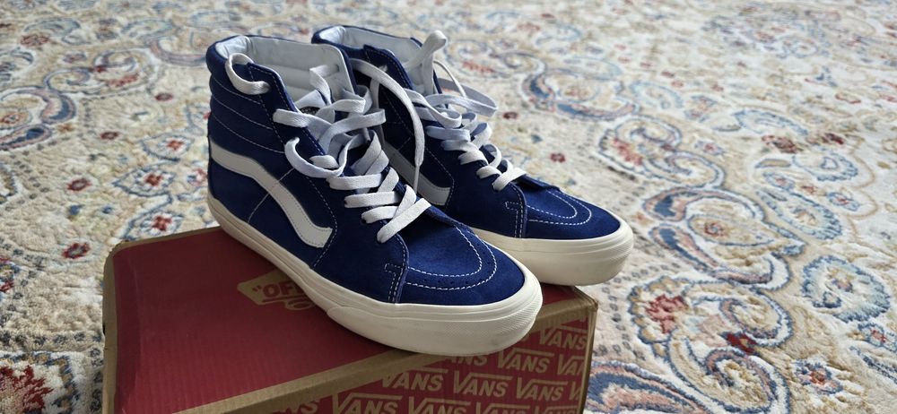 Кроссовки Vans. На подростка.