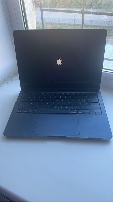 Macbook air M4 16/256гб