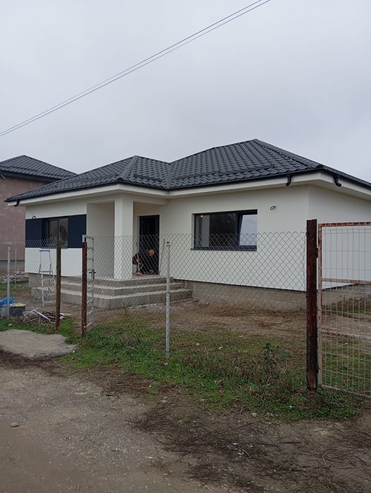 Vânzare casa Preajba