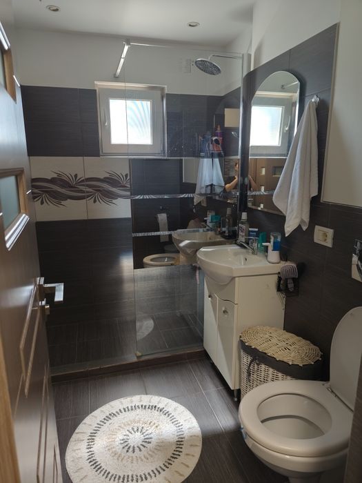 Vând Apartament cu 2camere Constanta