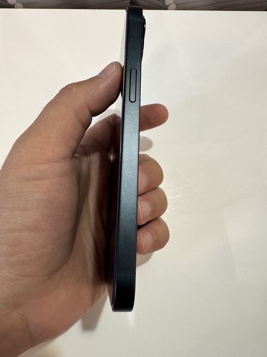 Продам iphone 13 128gb