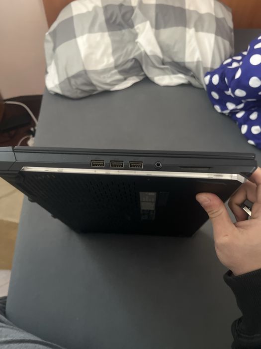 vand laptop de gaming asus rog strix g 531-gt