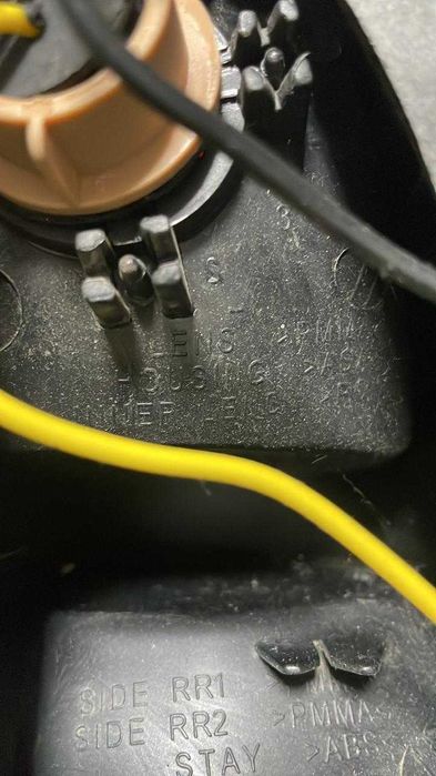 Фары задние оригинал