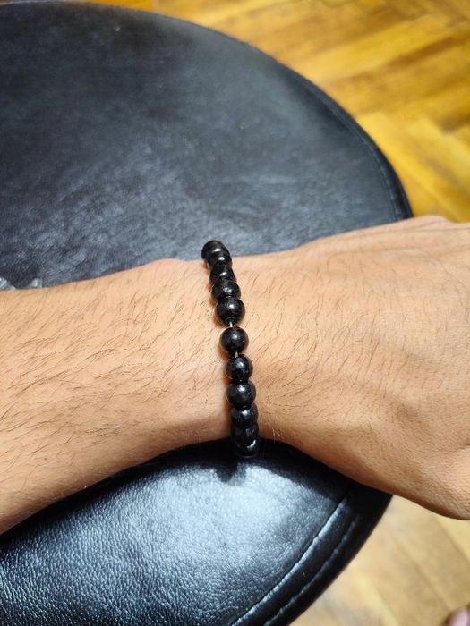 Часовници и гривни