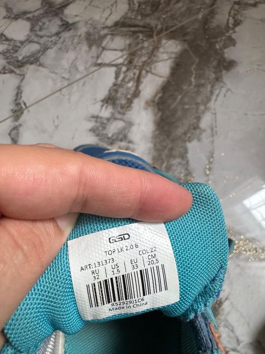 Кроссовки в хорошем состоянии