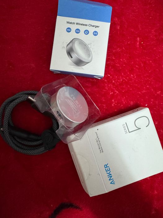 Încărcător wireless Watch