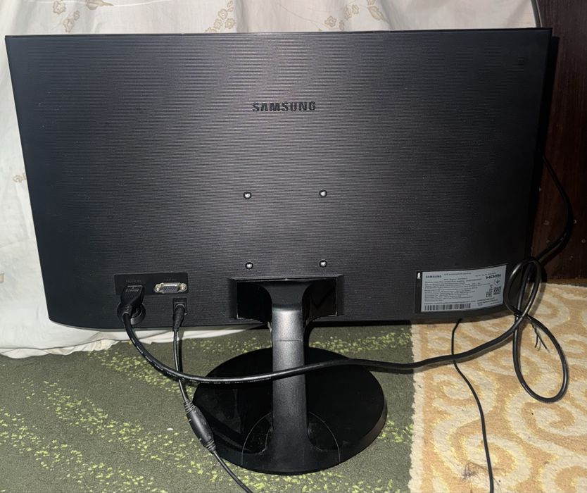 Samsung S22F350FHI