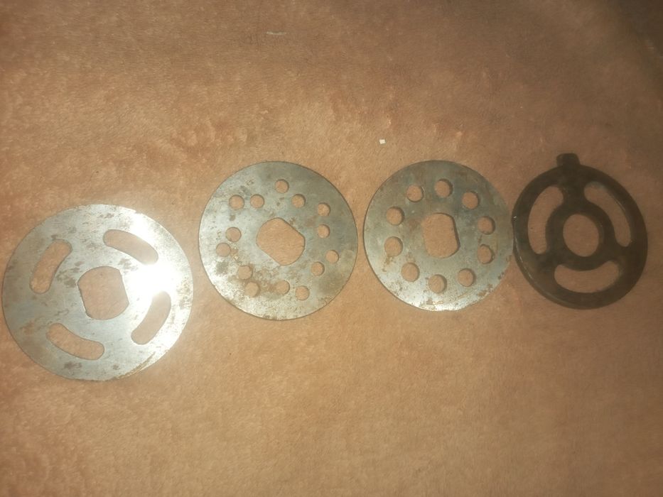 Продам решётки для мясорубки