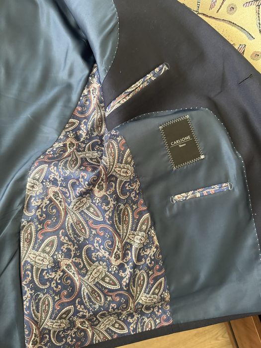 Продается мужской костюм тройка