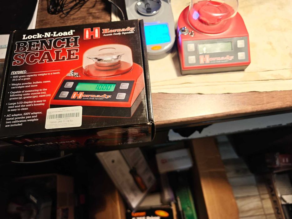 Продавам везна Hornady Lock-N-Load®