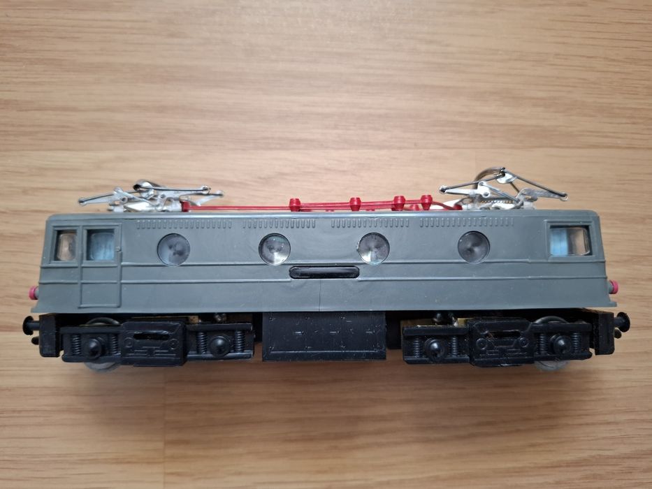 Tren trenuleț electric LUGOJ jucărie românească veche