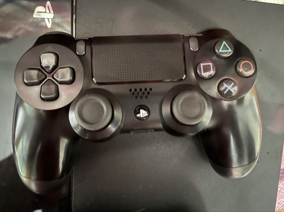 Продается PS4 500gb с топ играми