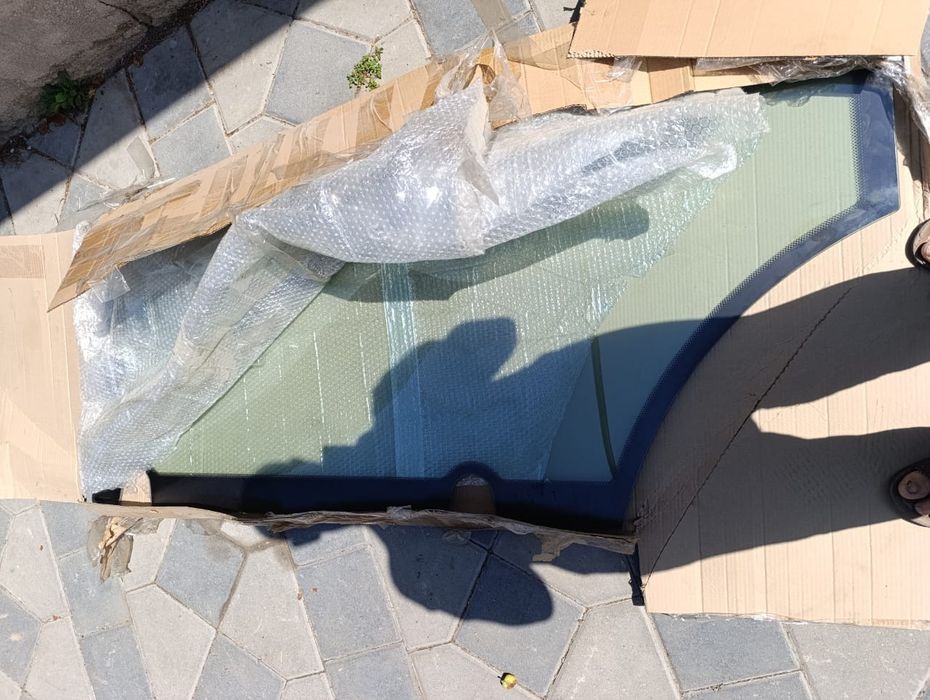 Стекло на Экскаватор.