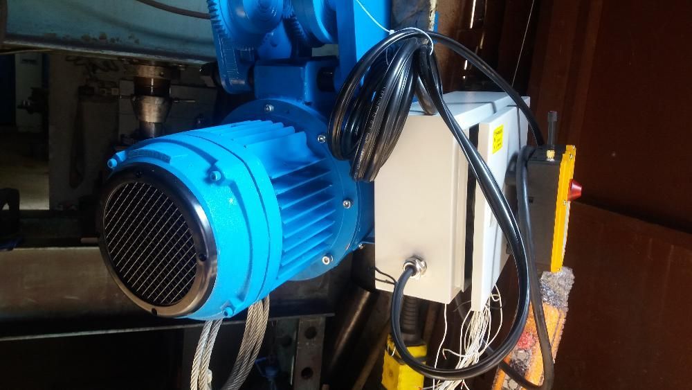 Конзолен кран.Верижен Телфер 1т, 0.5т.Нов конзолен кран 2т с верижни