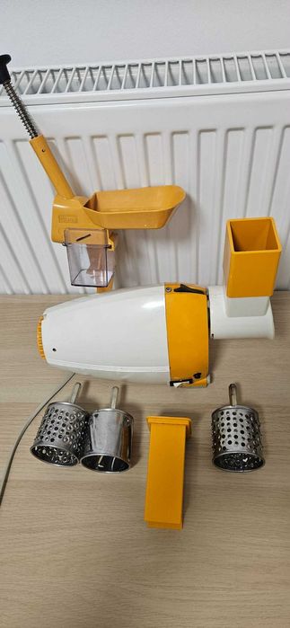 Blender universal si Aparat de scos samburi