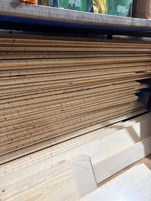 Продаю паркет в хоршем состоянии