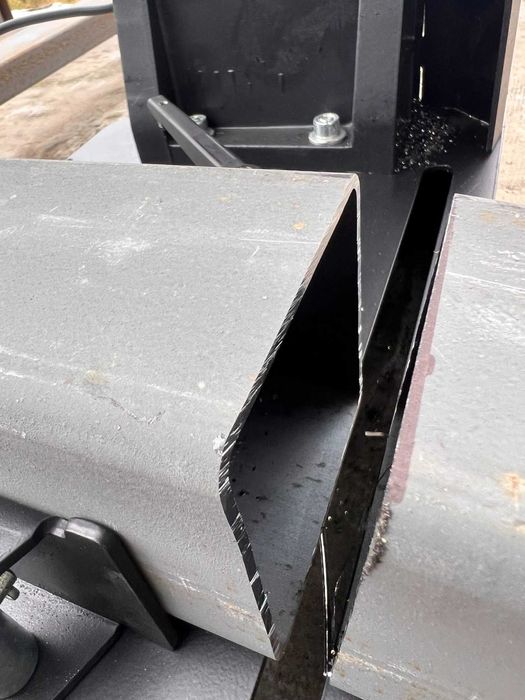 Пендула/Циркуляр за рязане на метал