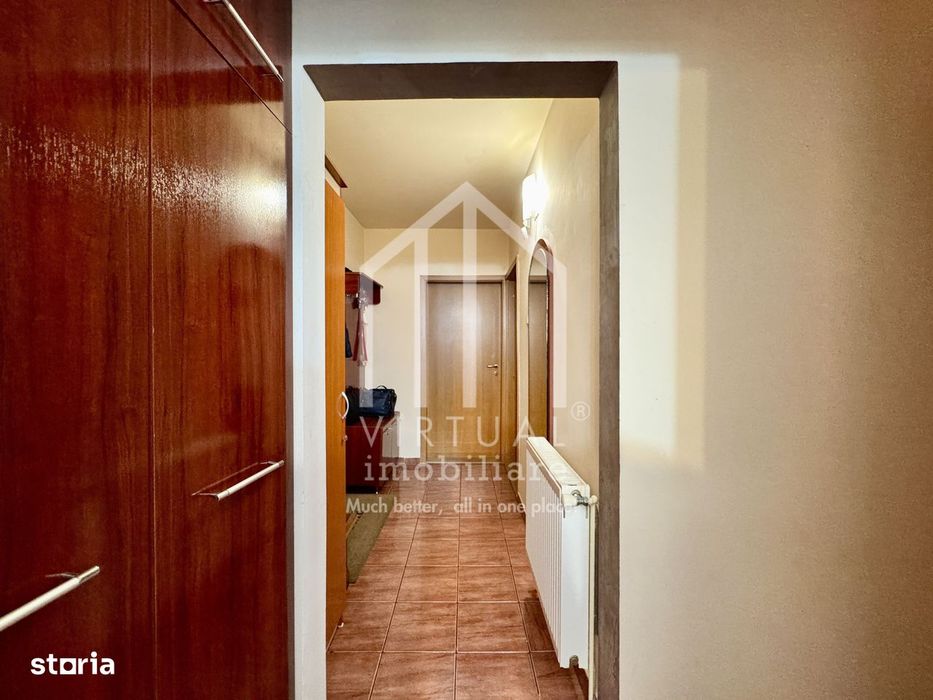 Apartament cu 2 camere, 44mp utili + 2 balcoane, boxa  - Zona Centrala