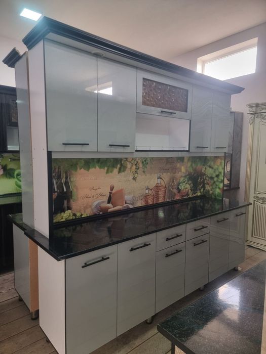 2.40 razmerdagi oshxona mebellari