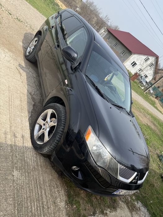 Mitzubishi outlander