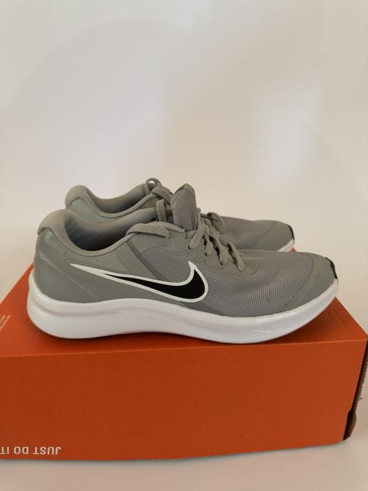NIKE Star Runner 3 GS Grey